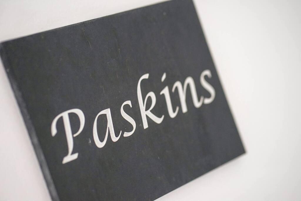 Paskins, Cowes - Sleeps 4 - 2 Bed - 2 Bath - Central Location المظهر الخارجي الصورة